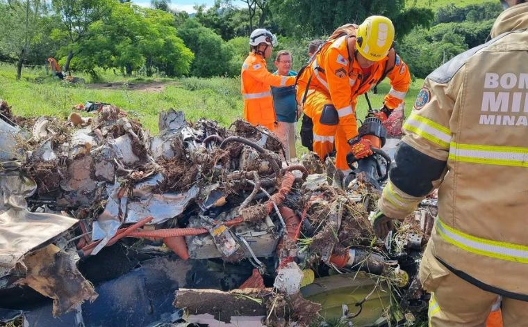 Corpo de criança vítima da queda de avião em Minas Gerais é liberado aos familiares