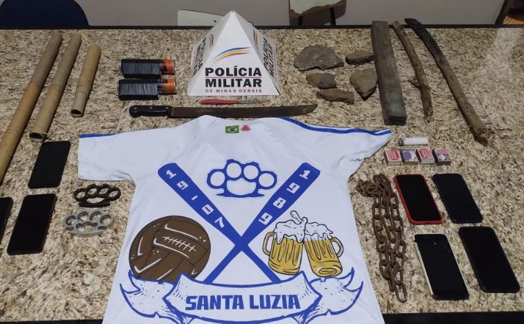 PM impede confronto entre torcidas e apreende artefatos explosivos em Matozinhos