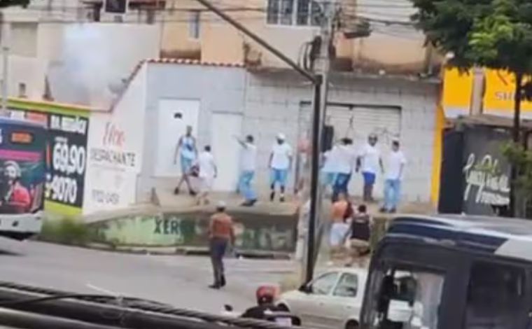 Vídeo: Confronto entre torcidas de Atlético e Cruzeiro deixa feridos no Barreiro, em BH