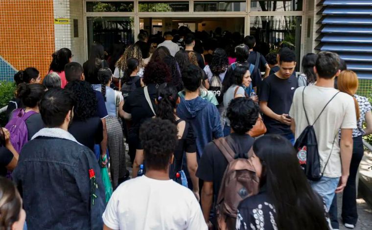 Pé-de-Meia: estudantes já podem saber se foram contemplados no programa 