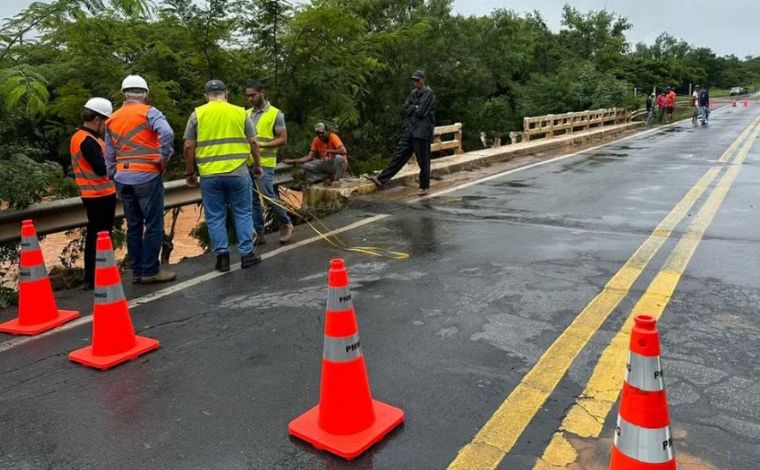 Semana Santa: rodovias mineiras têm 41 pontos de bloqueios e interdições às vésperas do feriado