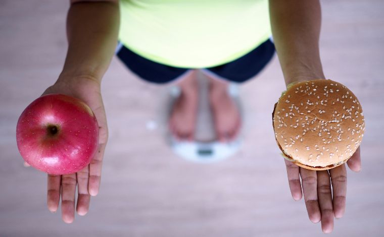 Crianças brasileiras estão mais altas e mais obesas, revela estudo