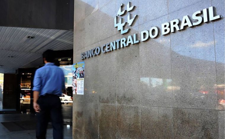 BC lança moeda comemorativa de R$ 5 pelos 200 anos da Constituição Brasileira