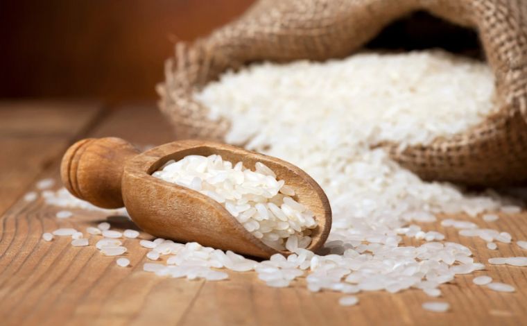 Brasil vai importar arroz para evitar desabastecimento e especulação de preços 