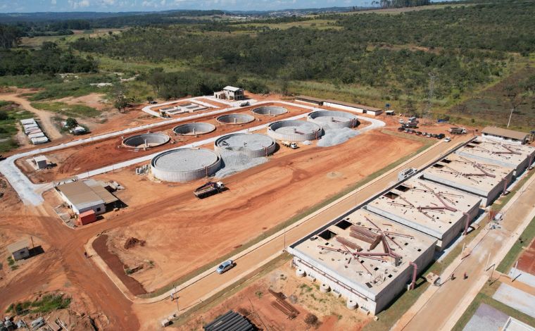 Foto: DivulgaÃ§Ã£o/PMSL - Sete Lagoas terÃ¡ 100% de seu esgoto tratado atÃ© o final deste ano. A ETE Matadouro, a EstaÃ§Ã£o de Tratamento de Esgoto que tornarÃ¡ isso possÃ­vel, estÃ¡ em fase final de obras