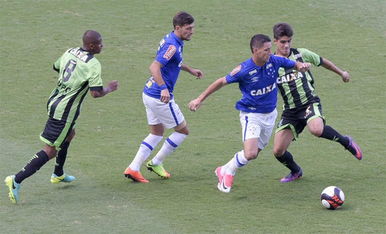 Coelho e Raposa empatam jogo de ida, marcado pelo equilíbrio