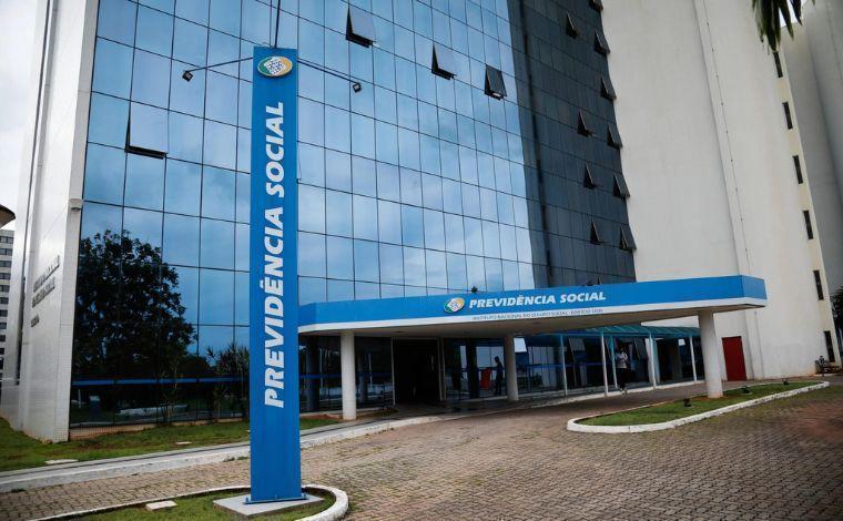 INSS orienta segurados a usarem serviços digitais durante greve