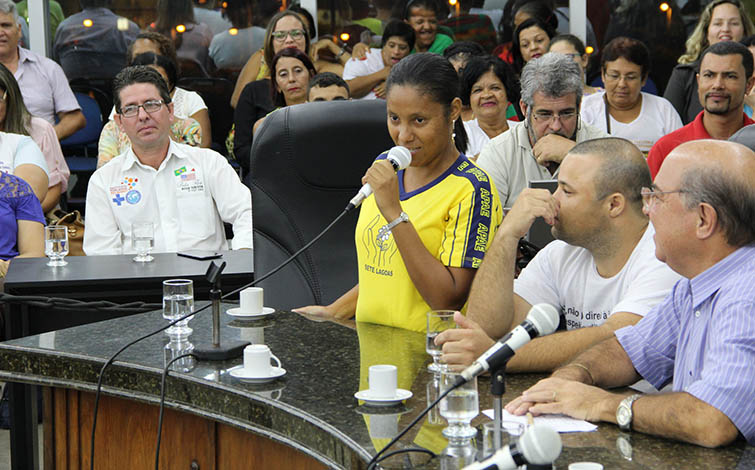 Gestores e parlamentares debatem soluções para tirar Apae do vermelho