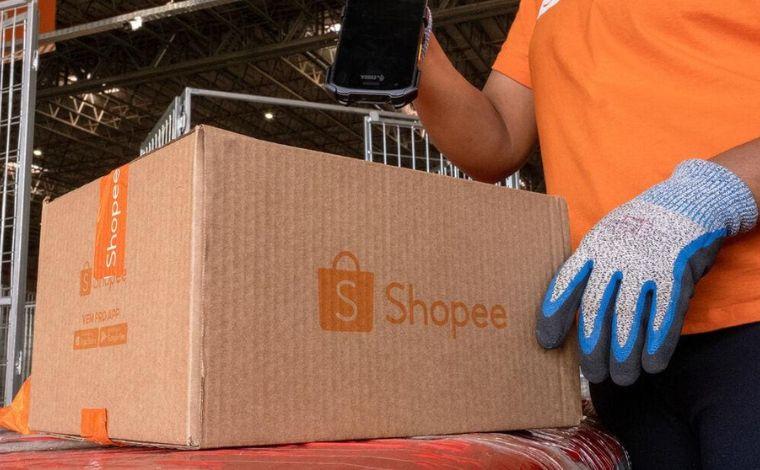 Carro com entregas da Shopee é assaltado no interior de Minas; cerca de 70 encomendas são levadas