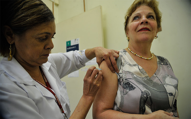 Minas ainda apresenta baixa cobertura de vacinação contra a gripe
