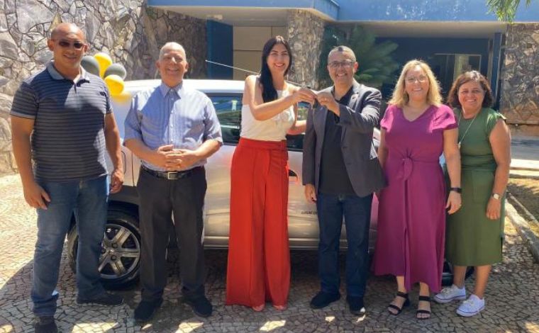 Novo veículo reforça atendimento do CRAS em Sete Lagoas