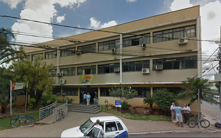 Prefeitura deve pagar parte dos salários de dezembro de 2016 nesta sexta-feira