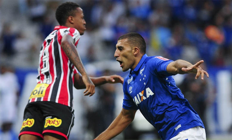 Cruzeiro supera pressão e vence São Paulo na estreia do Brasileirão