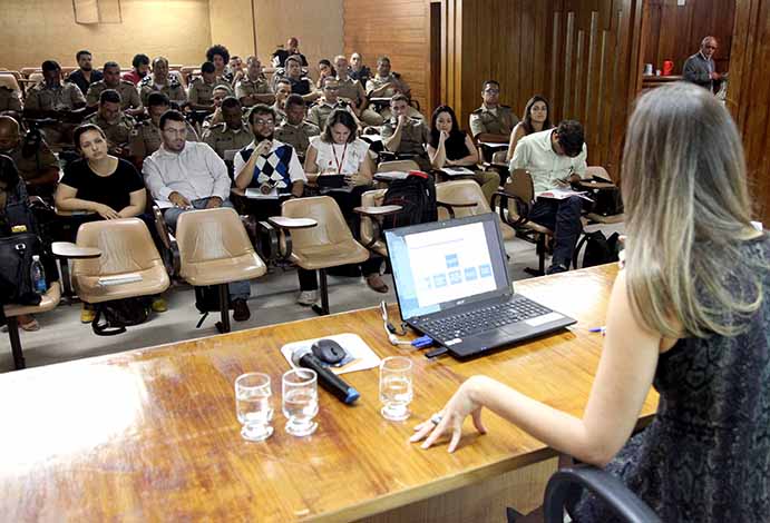 Polícias recebem treinamento para atuar na prevenção à criminalidade