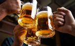 Cerveja engorda mesmo? Nutricionista esclarece 5 mitos sobre a bebida