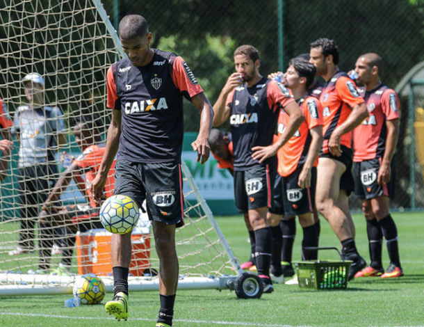 Clubes mineiros folgam no fim de semana 