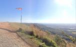 Homem sofre queda de parapente e mobiliza bombeiros na Serra de Santa Helena, em Sete Lagoas