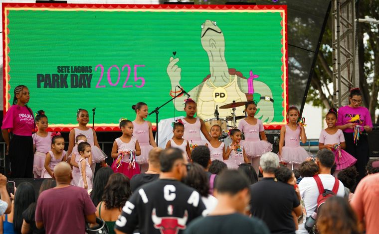 Foto: DivulgaÃ§Ã£o/PMSL - O evento, promovido no Ãºltimo domingo (4), levou vÃ¡rias pessoas a PraÃ§a da Feirinha, que foi ocupado com uma programaÃ§Ã£o intensa e gratuita das 11h Ã s 21h, reunindo diversas expressÃµes artÃ­sticas e aÃ§Ãµes comunitÃ¡rias