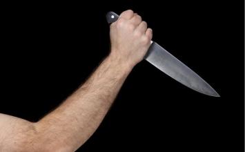 Homem invade casa, esfaqueia irmãos e acaba morto na Grande BH