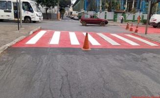 Faixas de pedestres com padrão vermelho e branco começam a ser implantadas em Sete Lagoas