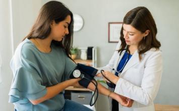 Veja os riscos da hipertensão precoce e como proteger a saúde