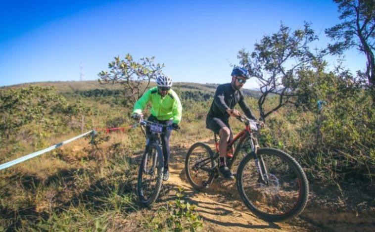 Evento Pedala 7 promove ciclismo, ação social e integração com a natureza em Sete Lagoas