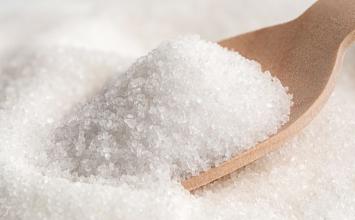 Você não vê, mas consome: o açúcar escondido em pães, iogurtes e alimentos salgados