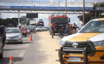 Óleo na pista do Anel Rodoviário de BH provoca sequência de acidentes neste domingo