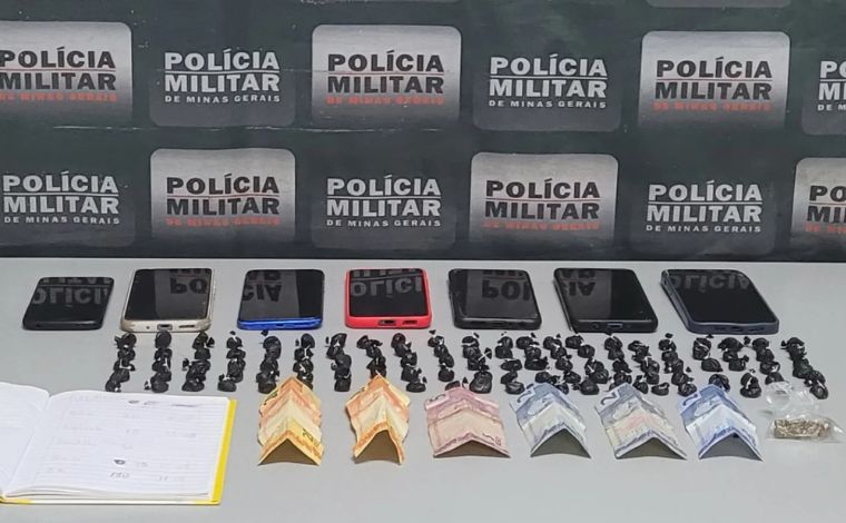 Operação policial desmantela esquema de tráfico de drogas em Sete Lagoas