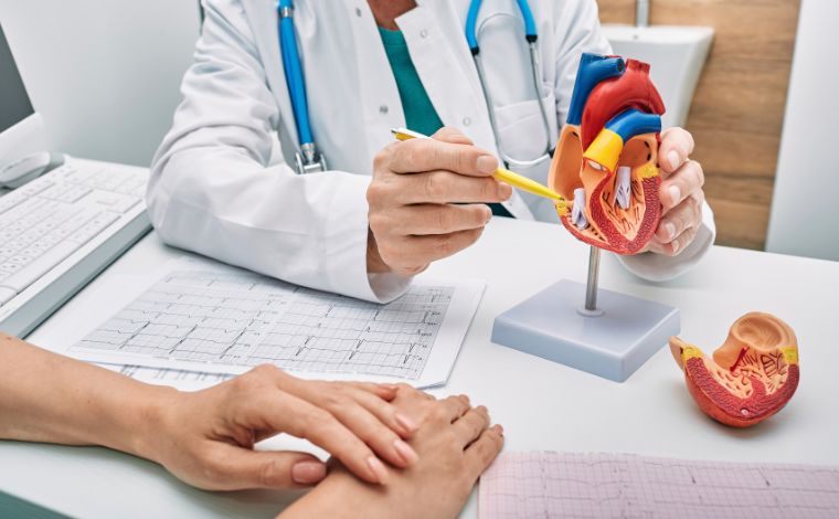 Cardiologista alerta para três sinais que podem indicar problemas no coração