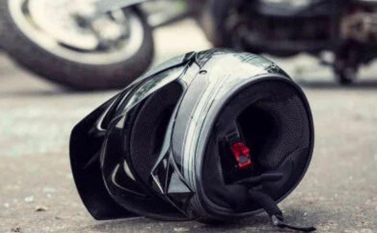 Motociclista fica gravemente ferido após queda durante manobra na BR-040, sentido Sete Lagoas