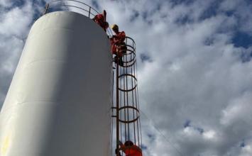⁠Mulher morre soterrada após cair em silo de armazenamento de minério em MG
