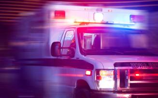 Homem incendeia mulher após discussão no interior de MG, e filho salva a mãe