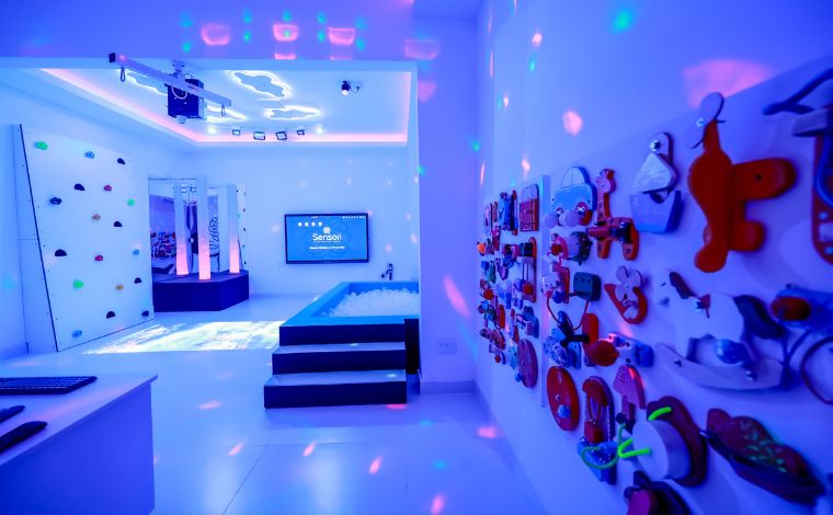 Foto: Bruno Cantini - A sala multissensorial Ã© indicada para a reabilitaÃ§Ã£o sensorial, cognitiva e motora dos pacientes e foi construÃ­da para acolher a populaÃ§Ã£o local