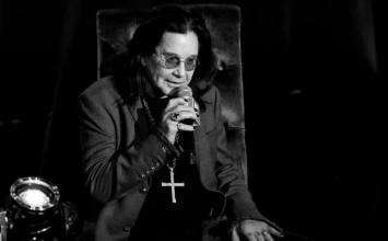 Ozzy Osbourne, cantor do Black Sabbath, morre aos 76 anos