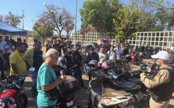 Sete Lagoas encerra Semana de Prevenção a Acidentes com entrega de kits a motoentregadores