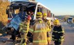 Colisão entre carreta e micro-ônibus deixa 11 feridos na BR-040 em Sete Lagoas