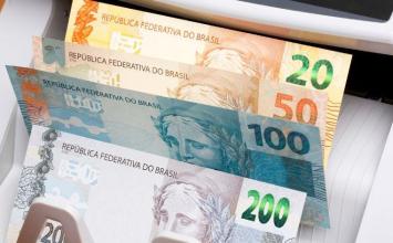 Bolsa Família e Auxílio Gás: Caixa paga benefício a novo grupo nesta terça-feira (26)