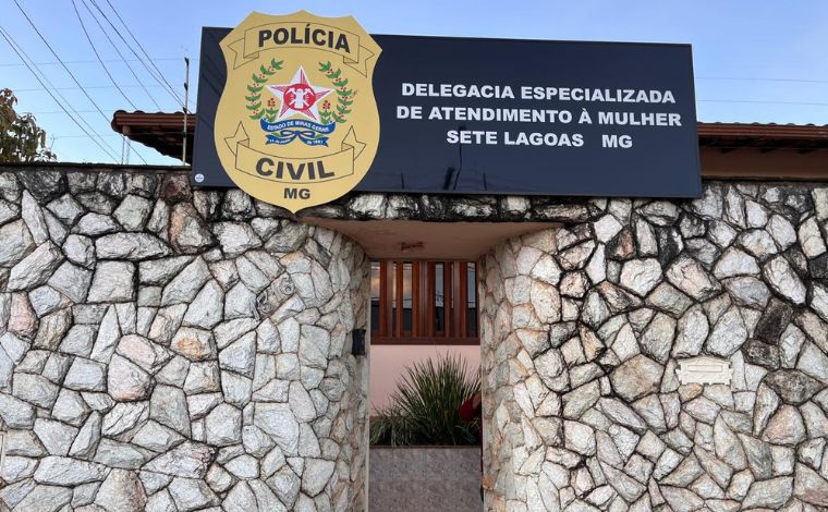 Foto: DivulgaÃ§Ã£o/PCMG -  Segundo a PolÃ­cia Civil, a vÃ­tima, de 29 anos, possuÃ­a medida protetiva desde 31 de julho. O investigado, no entanto, desrespeitou de forma reiterada a decisÃ£o judicial que assegurava proteÃ§Ã£o Ã  ex-companheira