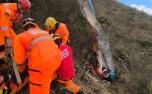 Vídeo: Praticante de parapente é resgatado após queda na Serra do Elefante, em MG