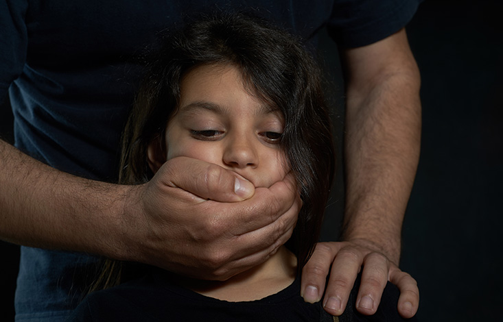 Especialistas debatem violência sexual contra menores nesta terça-feira (27)