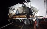 Acidente com carreta que saiu de Sete Lagoas deixa dois mortos na MGC-135