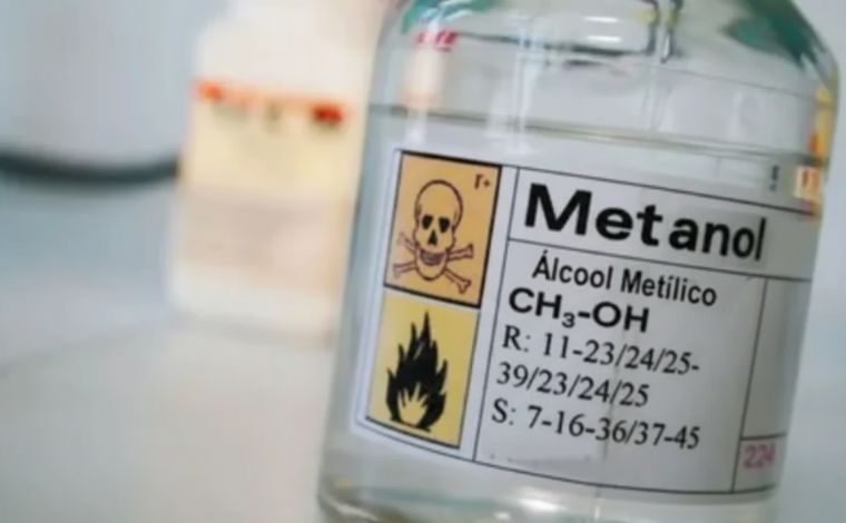Foto: ReproduÃ§Ã£o - A substÃ¢ncia, usada em produtos industriais, vem sendo identificada em bebidas adulteradas, o que levou o governo federal a montar uma Sala de SituaÃ§Ã£o para coordenar respostas rÃ¡pidas em todo o paÃ­s