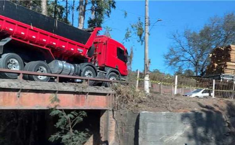 Prefeitura inicia duplicação da ponte sobre Córrego do Matadouro em Sete Lagoas