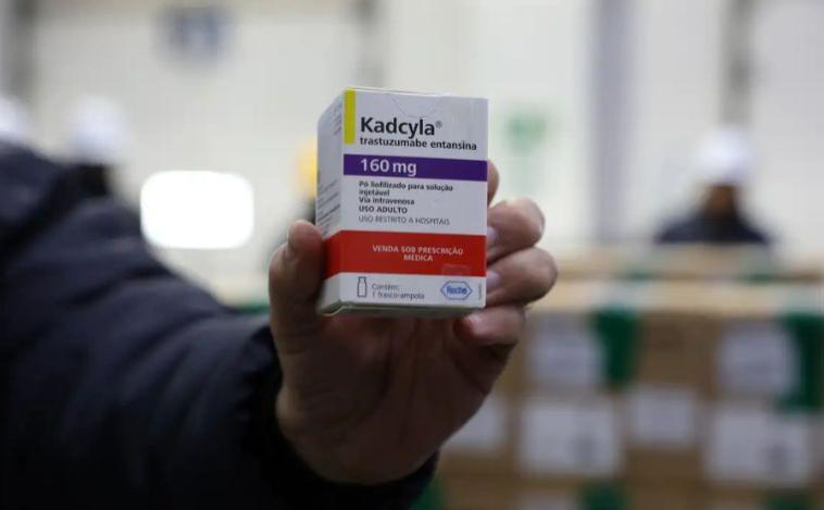 Brasil recebe lote de medicamento para tratar câncer de mama no SUS