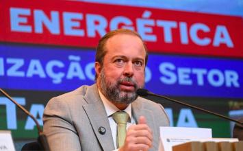 Após apagão, ministro de Minas e Energia descarta retorno do horário de verão em 2025