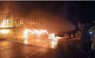 Vídeo: Acidente com carreta e motocicleta deixa um morto e interdita BR-040 por seis horas