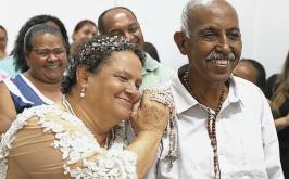 Casal oficializa união após 40 anos em cerimônia no Hospital Municipal de Sete Lagoas
