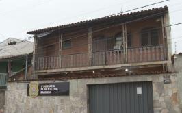 Servidora da Polícia Civil é presa suspeita de desviar armas de delegacia em Belo Horizonte