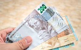 Brasileiros ainda têm R$ 9,7 bilhões esquecidos em instituições financeiras; saiba como resgatar